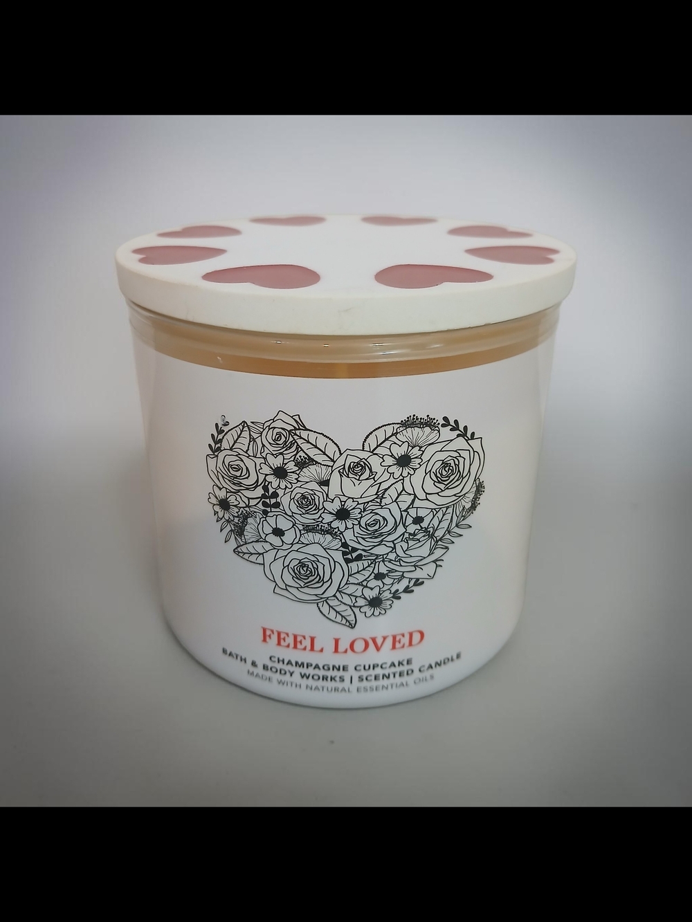 Bath & Body Works Feel Loved Candle - White & Pink